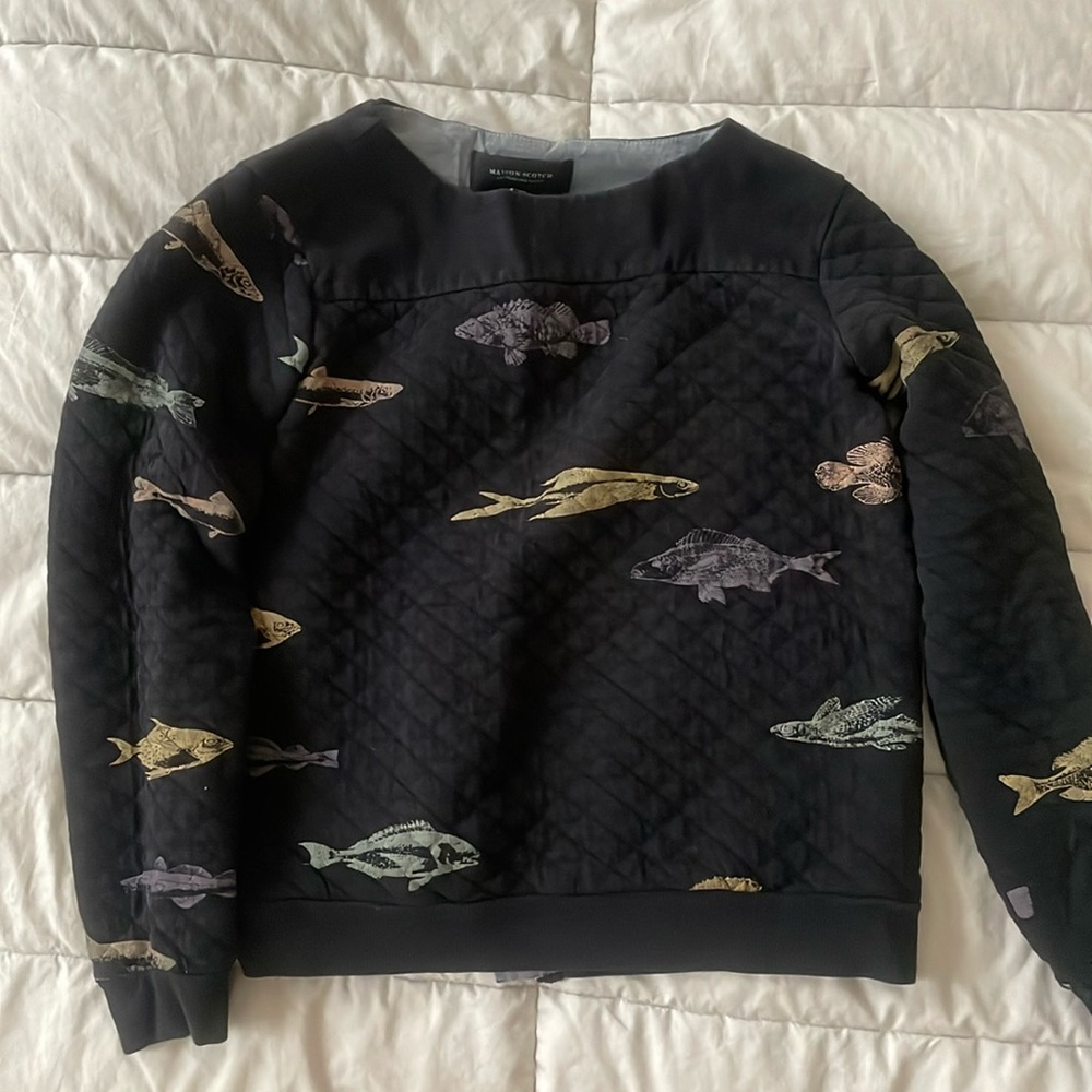 Scotch and Soda Zip Back Quilted Pullover with Fish detail